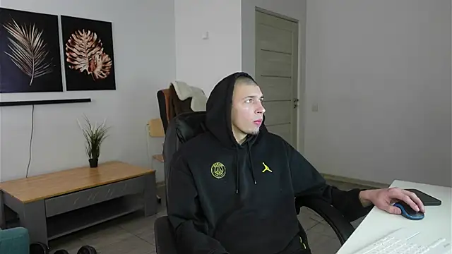 Ryan Dozer online show from 7, 3, 2026