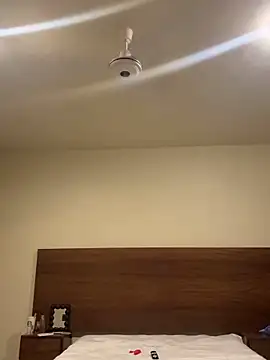 Sashailardi online show from 15, 4, 2026