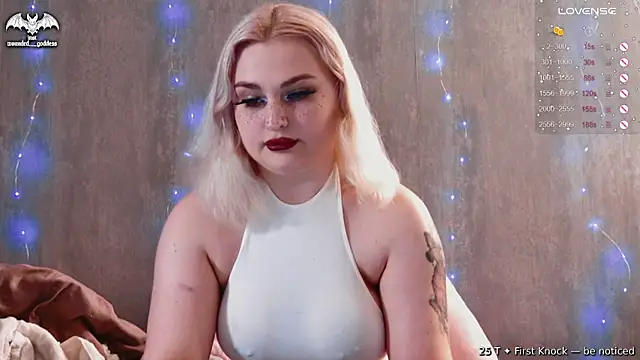 Snapshot of Wounded_Goddess_ chatting on 4, 7, 2026 Wounded Goddess online show from 4, 7, 2026