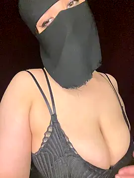 RooVaaN-Xx online show from 6, 1, 2026