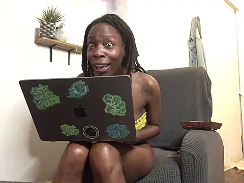 littyleesh1 online show from 10, 9, 2025
