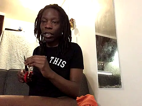 littyleesh1 online show from 11, 9, 2025