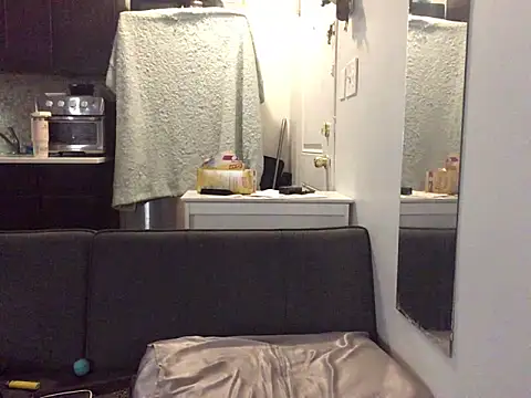 littyleesh1 online show from 15, 11, 2025