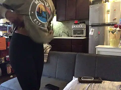 littyleesh1 online show from 11, 4, 2026