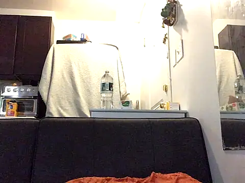 littyleesh1 online show from 30, 9, 2025