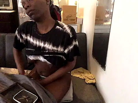 littyleesh1 online show from 18, 12, 2025