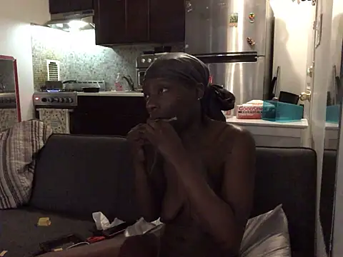 littyleesh1 online show from 13, 6, 2026