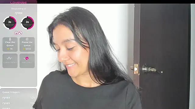 Snapshot of charlottekiss99 chatting on 12, 6, 2026 charlottekiss99 online show from 12, 6, 2026