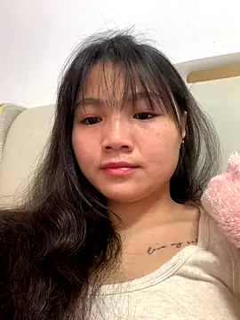 Emlyly-18 online show from 30, 11, 2025