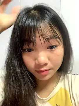 Emlyly-18 online show from 30, 10, 2025