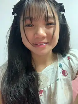 Emlyly-18 online show from 29, 9, 2025