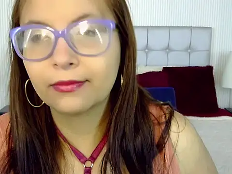 Amber Rouge  online show from 24, 9, 2025