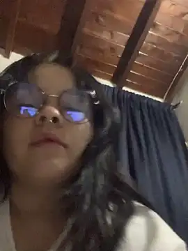SweetKimi  online show from 4, 10, 2025