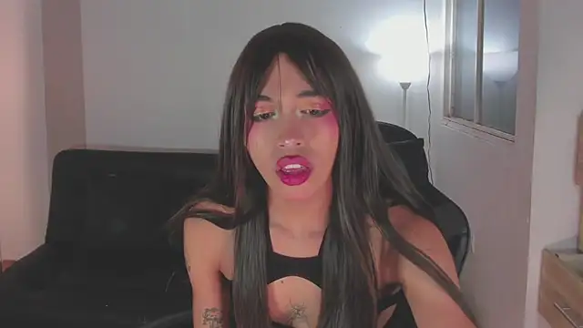 Nikkita Dragon online show from 3, 11, 2025