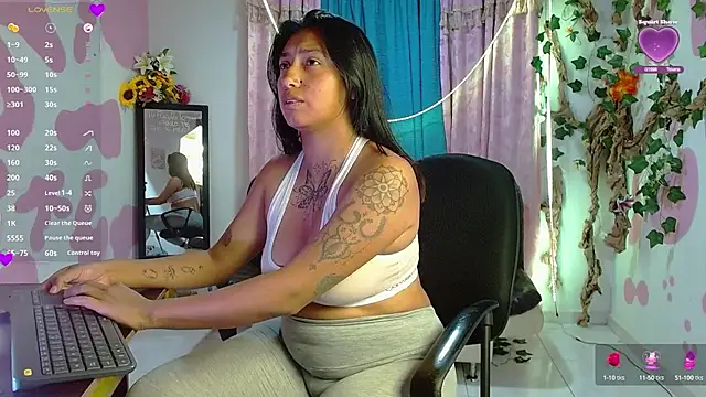 Snapshot of koko_dam chatting on 25, 9, 2025 koko dam online show from 25, 9, 2025