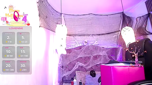 Eva Walker  online show from 28, 10, 2025