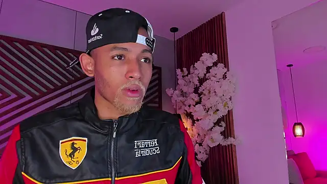 Snapshot of B_Wild chatting on 2, 12, 2025 B Wild online show from 2, 12, 2025