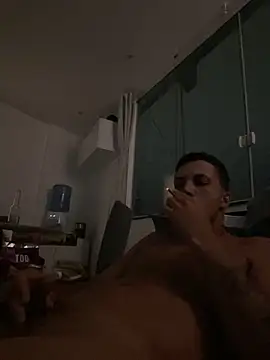 Snapshot of Hazetlb22 chatting on 10, 10, 2025 Hazetlb22 online show from 10, 10, 2025