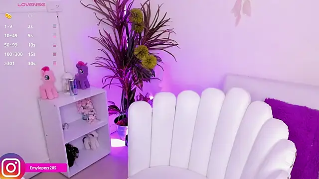 Emylopezz online show from 30, 11, 2025