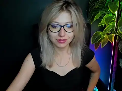 loveHeidi online show from 7, 10, 2025