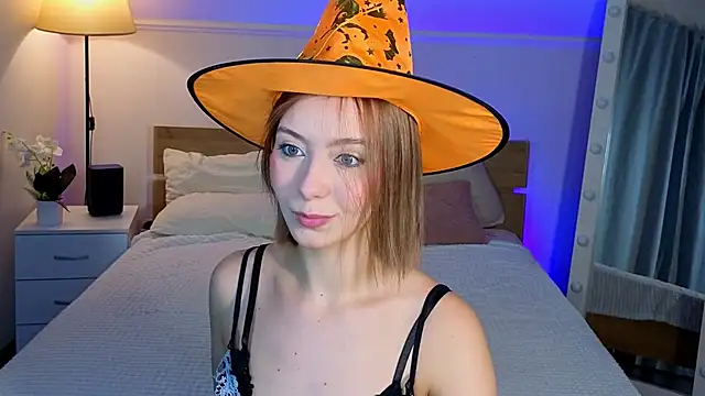 LumMina online show from 3, 11, 2025