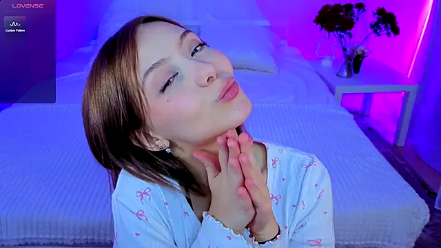 LumMina online show from 11, 11, 2025