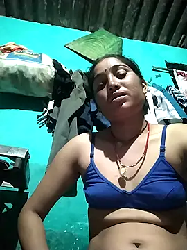 Snapshot of Hot_cupal chatting on 30, 9, 2025 Hot cupal online show from 30, 9, 2025
