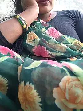 Snapshot of Sexi_shivani chatting on 7, 11, 2025 Sexi shivani online show from 7, 11, 2025