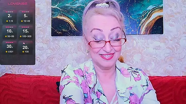 Snapshot of _Sara__Smith_ chatting on 1, 6, 2026 Sara Smith online show from 1, 6, 2026