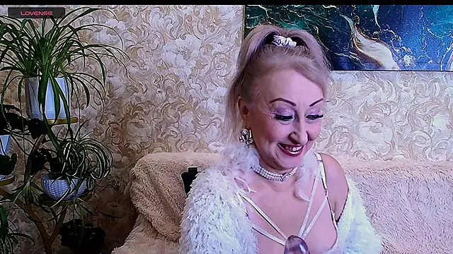  Sara  Smith  online show from 22, 2, 2026