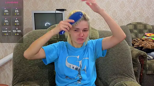 SaraSnow  online show from 16, 12, 2025