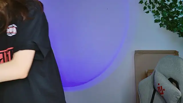 Yoka paradoXXX online show from 23, 9, 2025