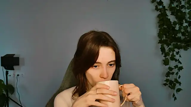 Yoka paradoXXX online show from 19, 10, 2025