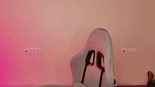 Yoka paradoXXX online show from 8, 2, 2026