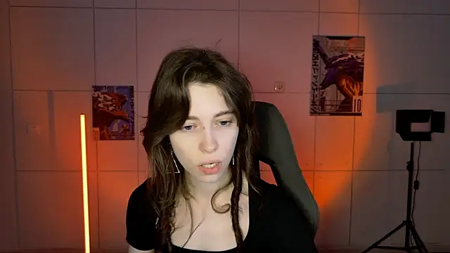 Yoka paradoXXX online show from 15, 10, 2025