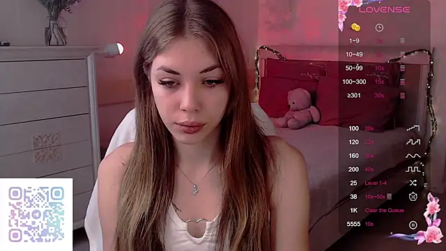 Snapshot of Leila_Vanilla chatting on 25, 11, 2025 Leila Vanilla online show from 25, 11, 2025