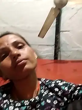 KIRTI12 HOT online show from 25, 9, 2025