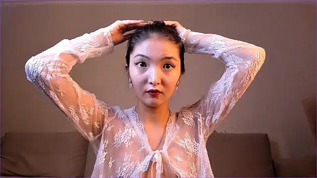 nooniemoon online show from 1, 10, 2025