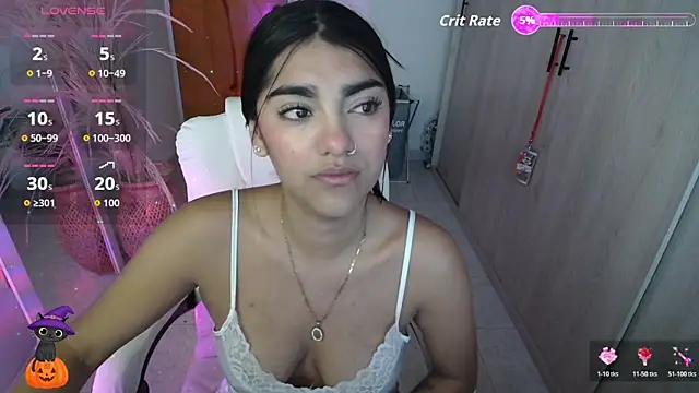 Snapshot of amarasilk_ chatting on 12, 11, 2025 amarasilk online show from 12, 11, 2025