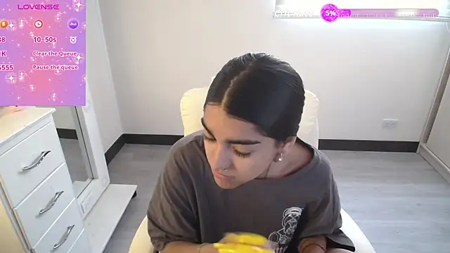 amarasilk  online show from 12, 2, 2026