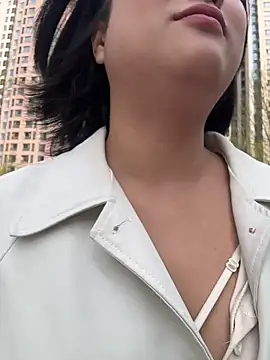 Fengbaby-555 online show from 12, 4, 2026