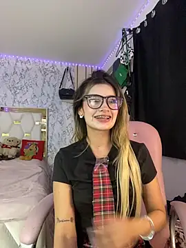 Katleen wxw online show from 9, 9, 2025