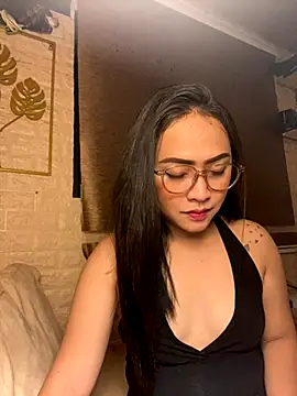 yourdevilsweettsx online show from 8, 11, 2025