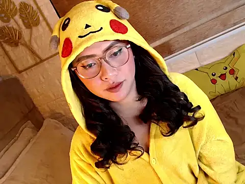 yourdevilsweettsx online show from 15, 3, 2026