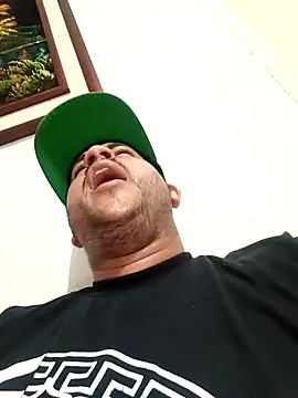 Snapshot of Onelioluna chatting on 10, 9, 2025 Onelioluna online show from 10, 9, 2025