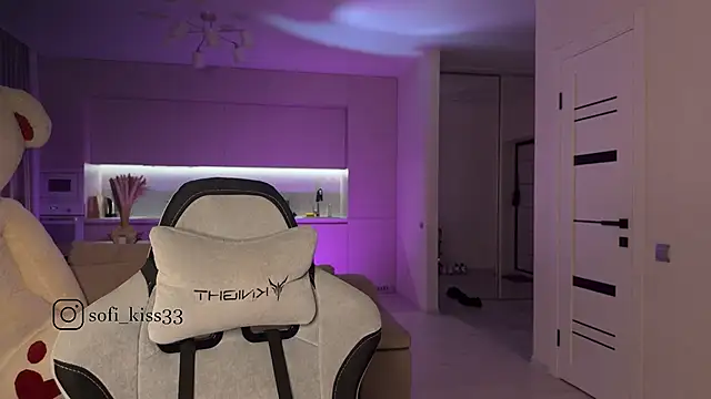 Snapshot of SofI-Play chatting on 27, 10, 2025 SofI-Play online show from 27, 10, 2025