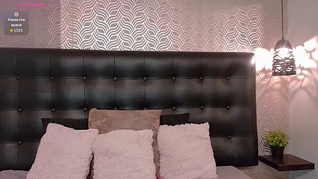 NaiaraMasson  online show from 11, 3, 2026