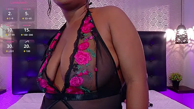 NaiaraMasson  online show from 23, 5, 2026