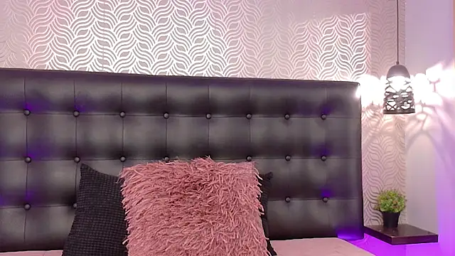 NaiaraMasson  online show from 10, 7, 2026