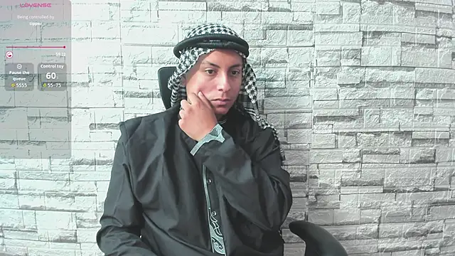 Snapshot of Sahira_and_Zaid chatting on 25, 10, 2025 Sahira and Zaid online show from 25, 10, 2025